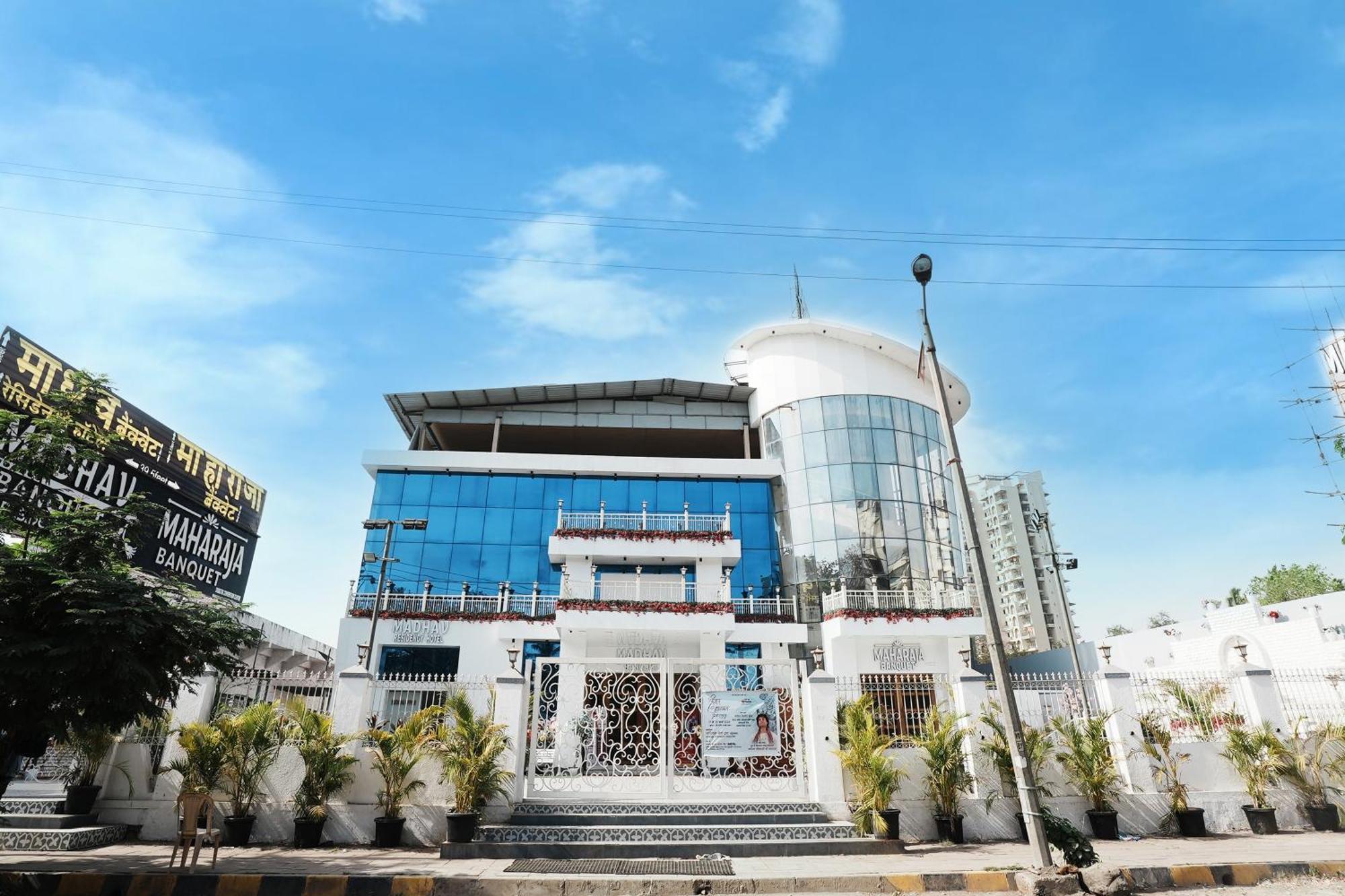 Madhav Residency Hotel & Banquet, Kalyan, Mumbai Exterior foto
